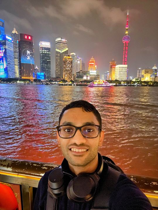 Huangpu River night cruise, Shanghai